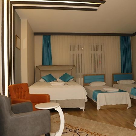 Hotel SAFRAN GERMİA PALaS Bostanbuku Exterior foto